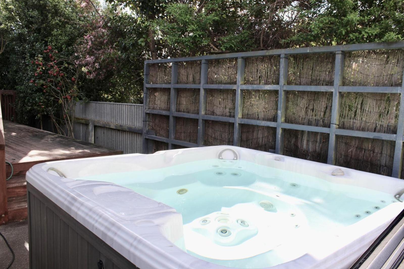 5-Min Walk To Village - Havelock North Holiday Home With Spa Pool 外观 照片